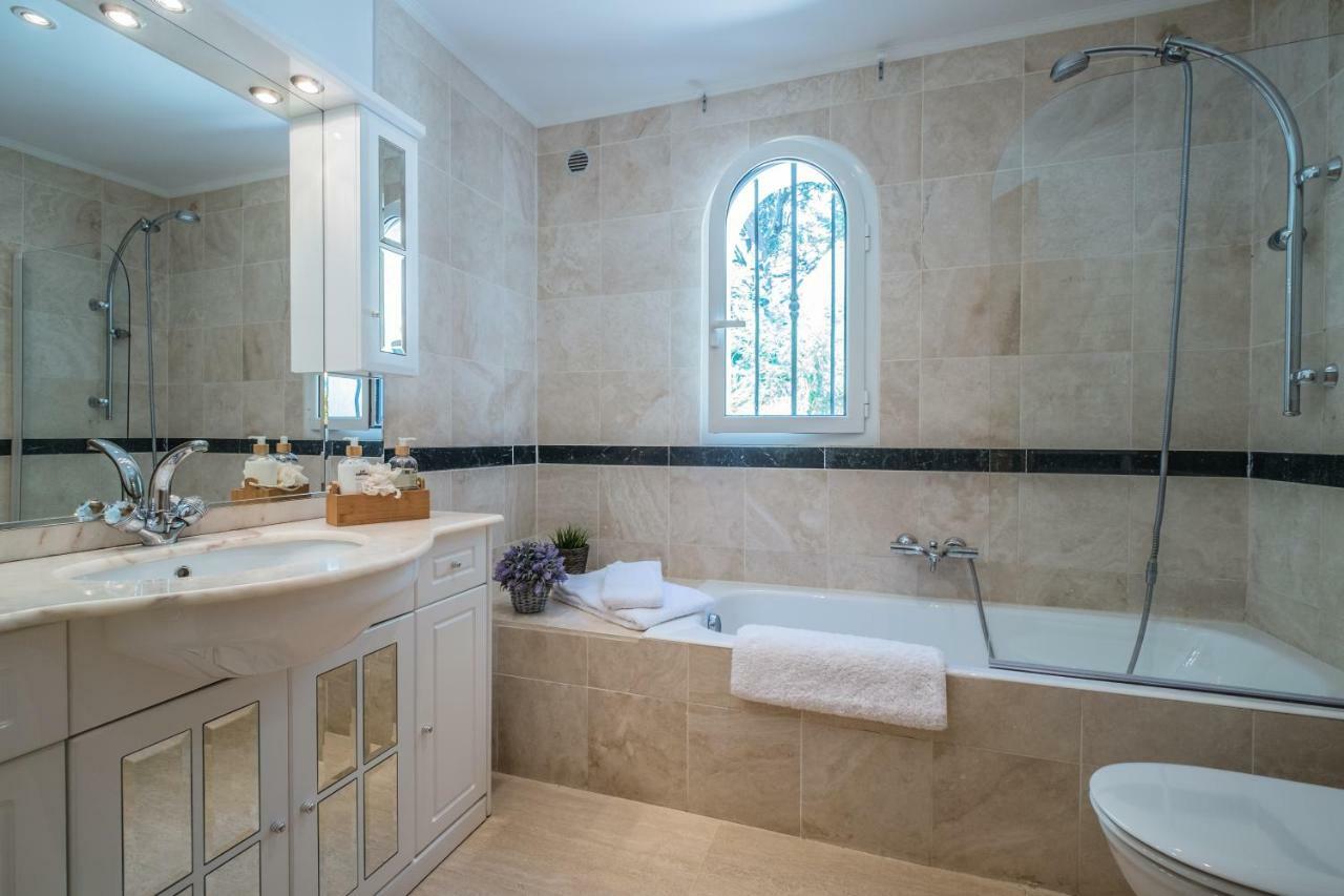 Villa Palm Le Trayas Экстерьер фото
